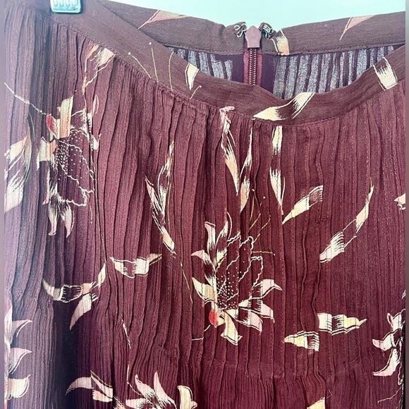 Club Monaco Floral Silk Skirt - Picture 2 of 4